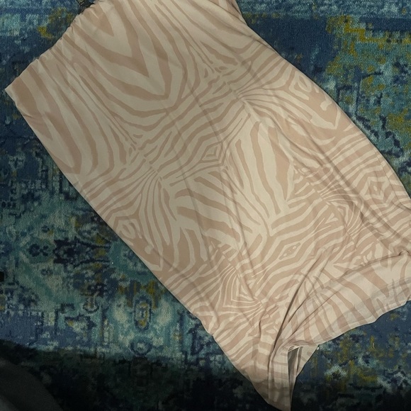 AFRM women’s zebra print Felix power mesh skirt - Picture 3 of 4